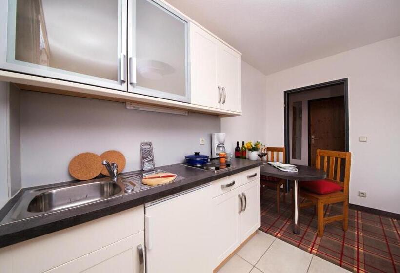 Hotel Kur  Und Feriencamping Max 1