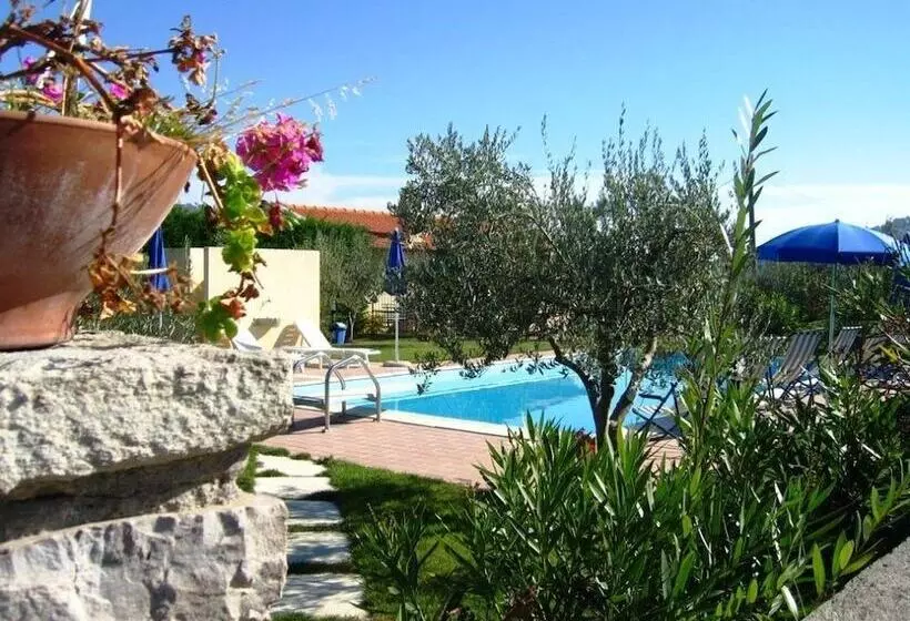 ホテル Masseria Santa Lucia