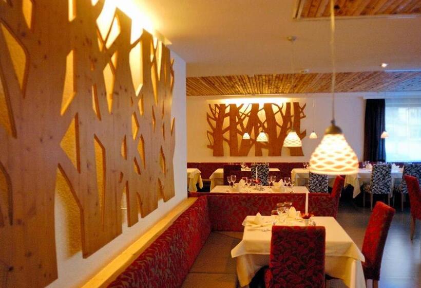 Отель Melodia Del Bosco