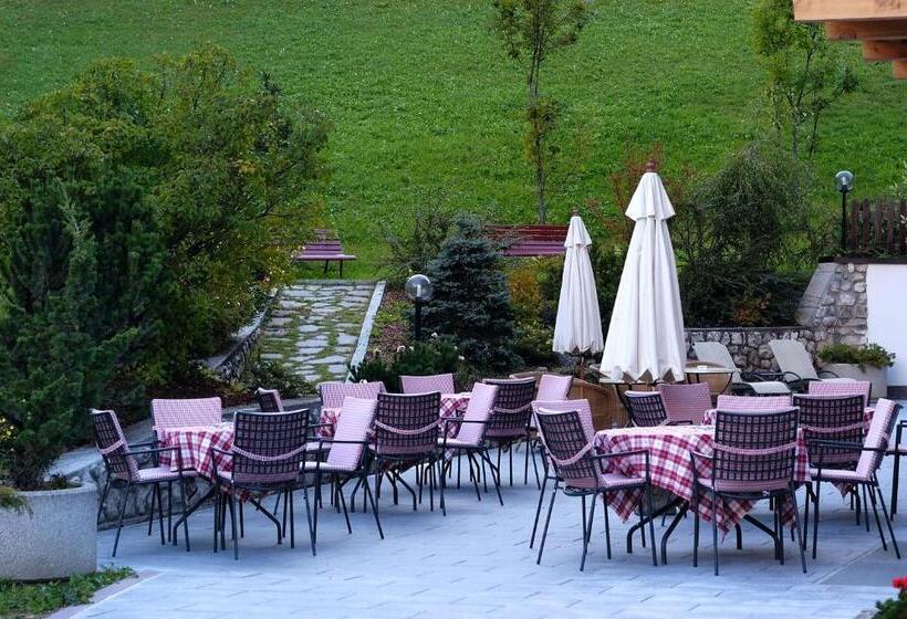 Отель Melodia Del Bosco