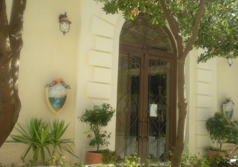 ホテル Palazzo Reginella