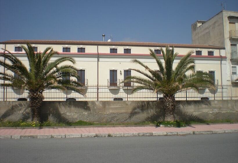 ホテル Palazzo Reginella