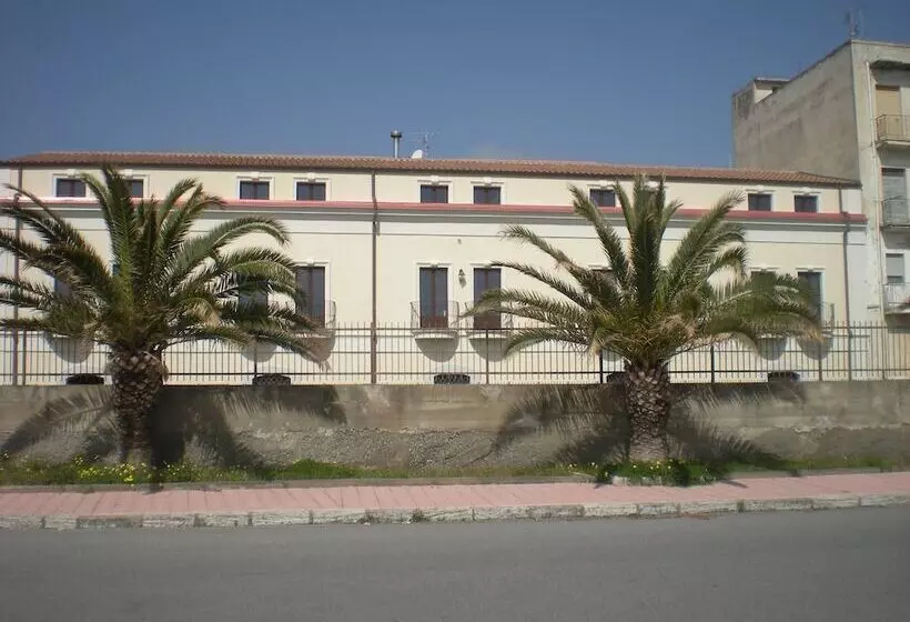 ホテル Palazzo Reginella