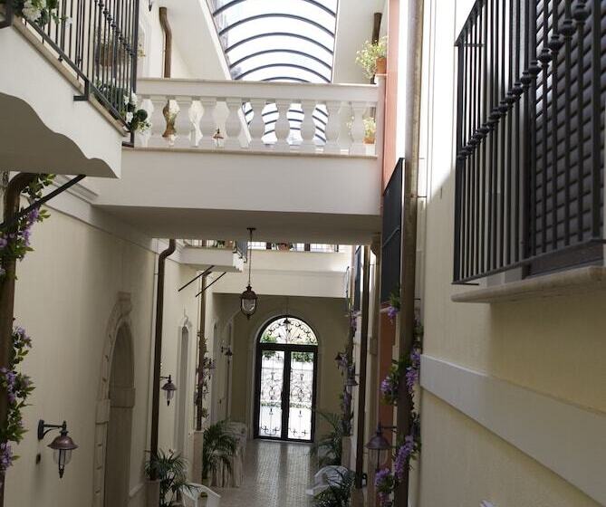 ホテル Palazzo Reginella