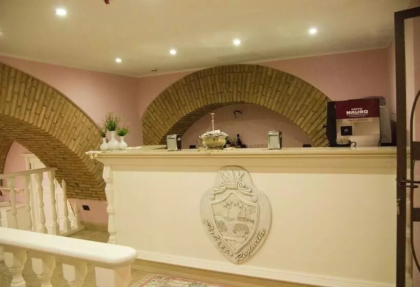 ホテル Palazzo Reginella