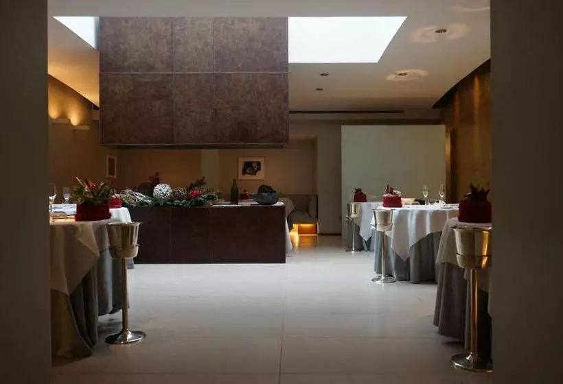 هتل Parizzi Suites & Restaurant