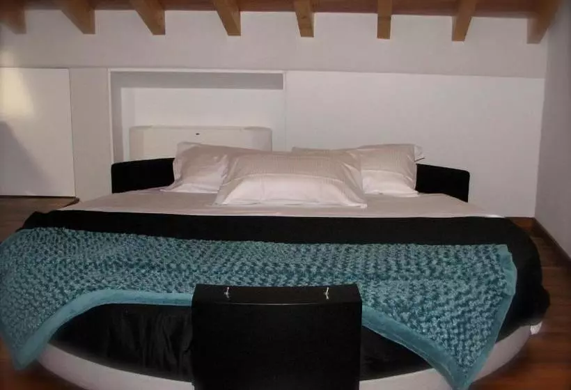 هتل Parizzi Suites & Restaurant