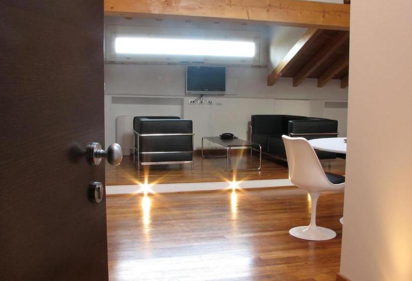 هتل Parizzi Suites & Restaurant