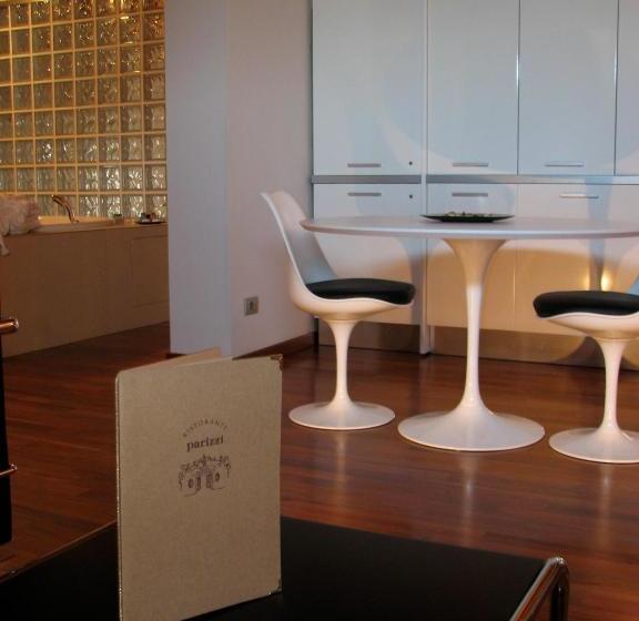 هتل Parizzi Suites & Restaurant