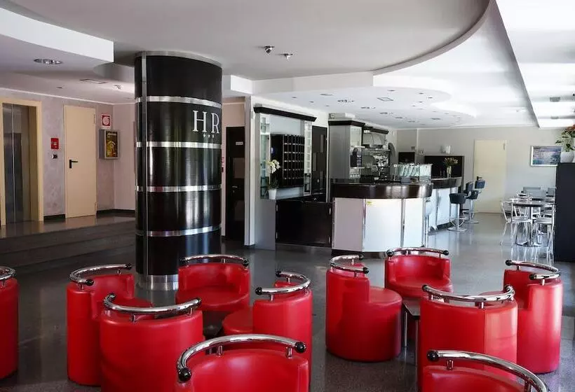Hotelli Riviera