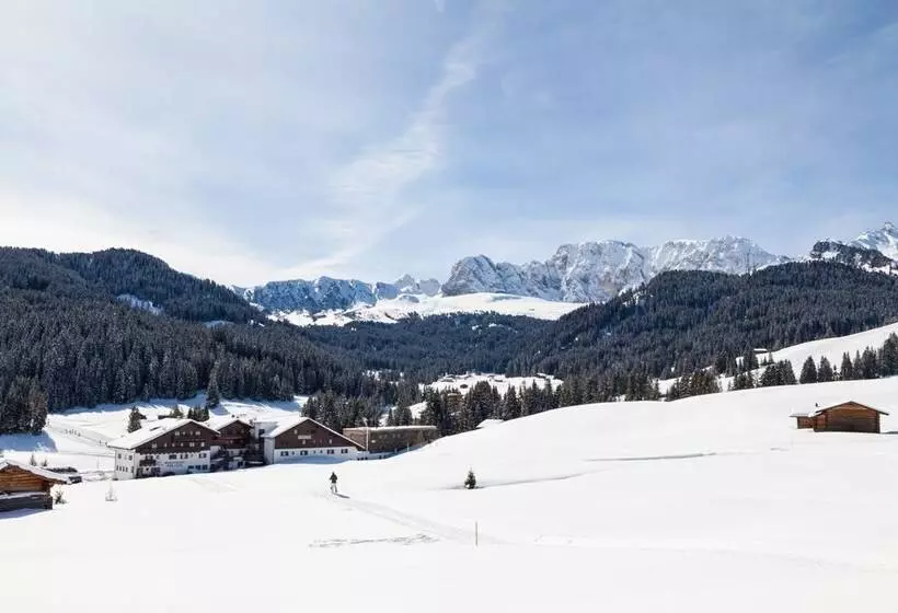 هتل Saltria   Your Alpine Experience
