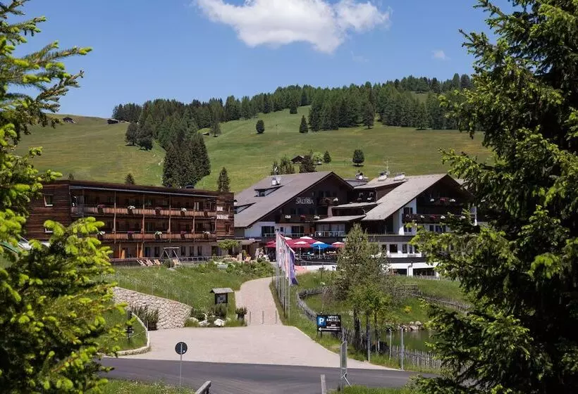 هتل Saltria   Your Alpine Experience