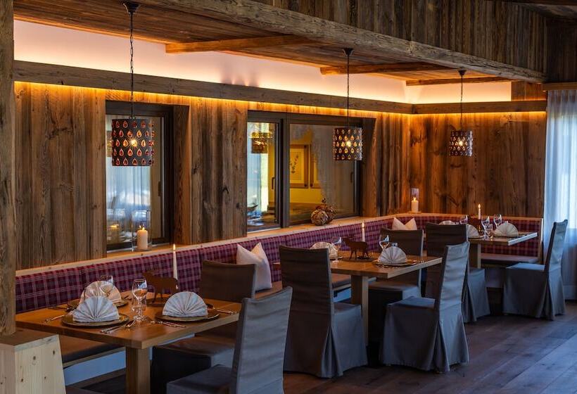 בית מלון כפרי Saltria   Your Alpine Experience