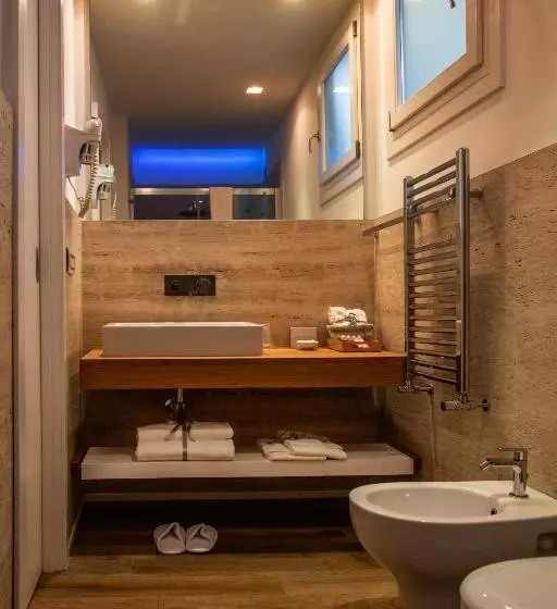 هتل Santo Stefano Luxury B&b