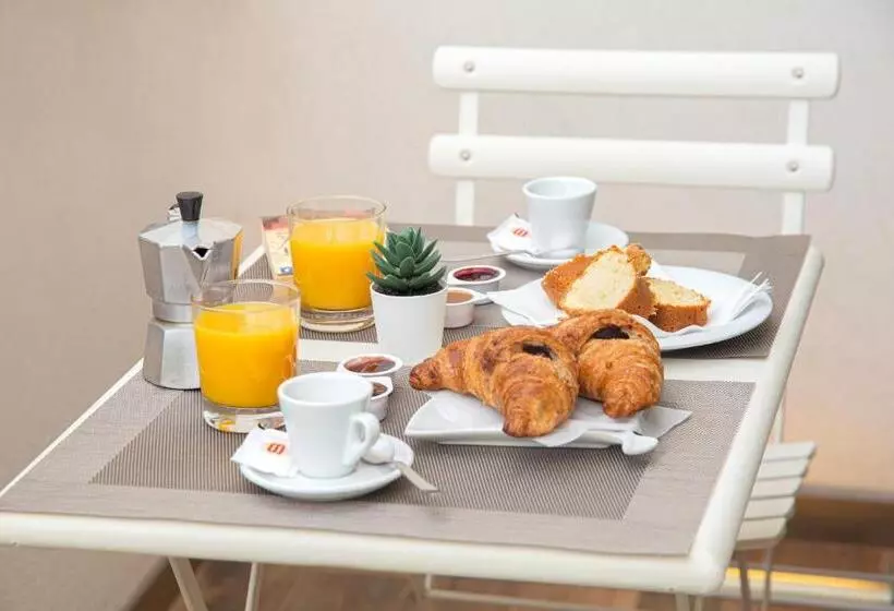 هتل Santo Stefano Luxury B&b