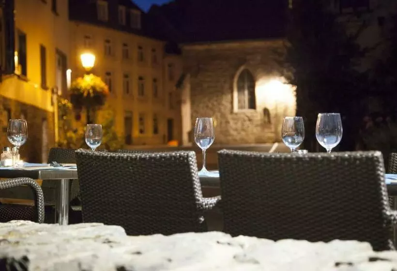 هتل Auberge De Vianden