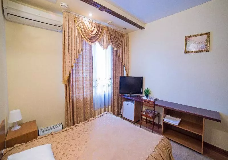 Otel Absolyut