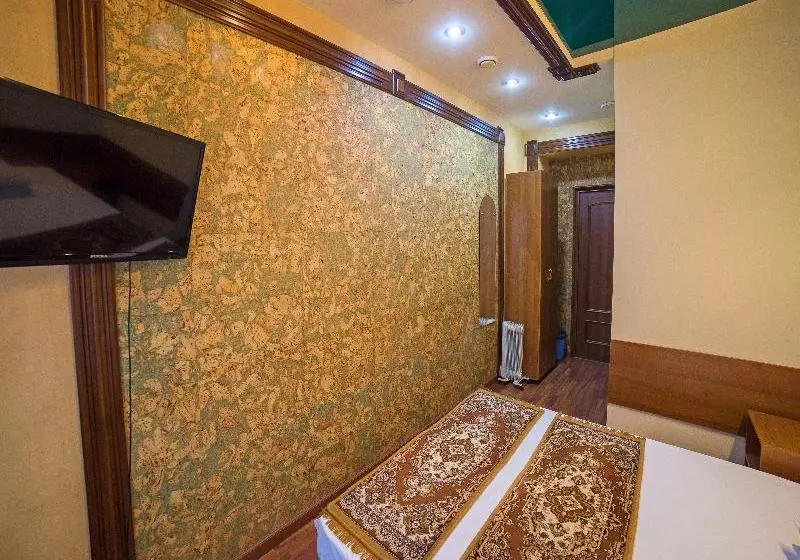 Otel Absolyut