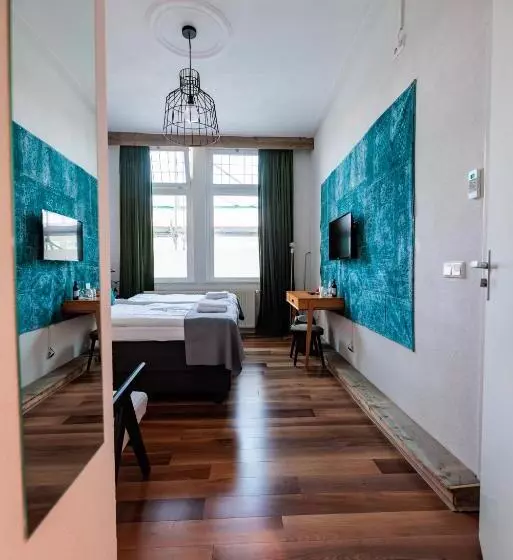 هتل Auberge Nassau