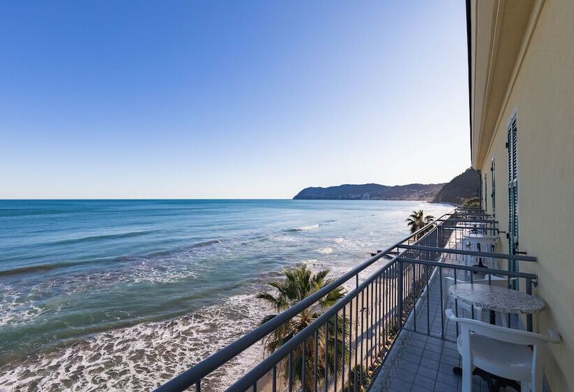 호텔 Danio Lungomare