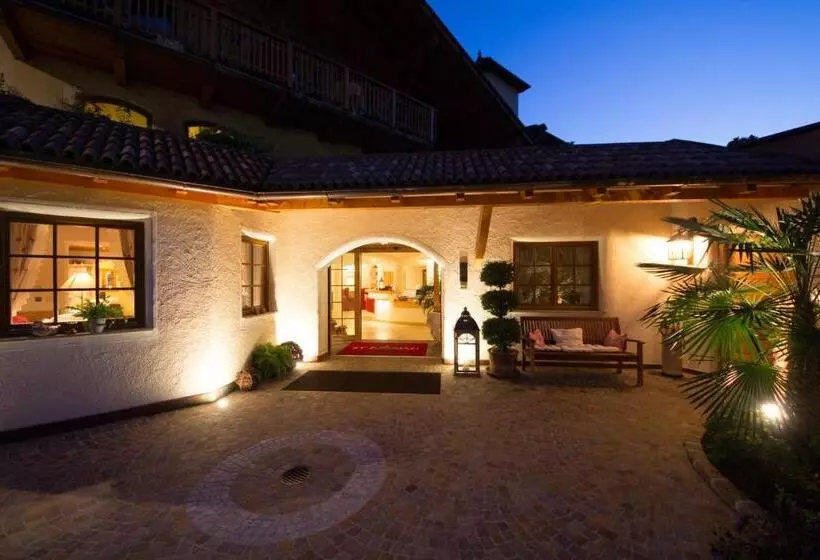 Hotel Kassian