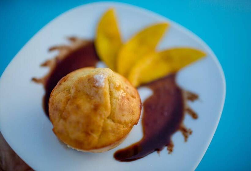 هتل Kinondo Poa Resort