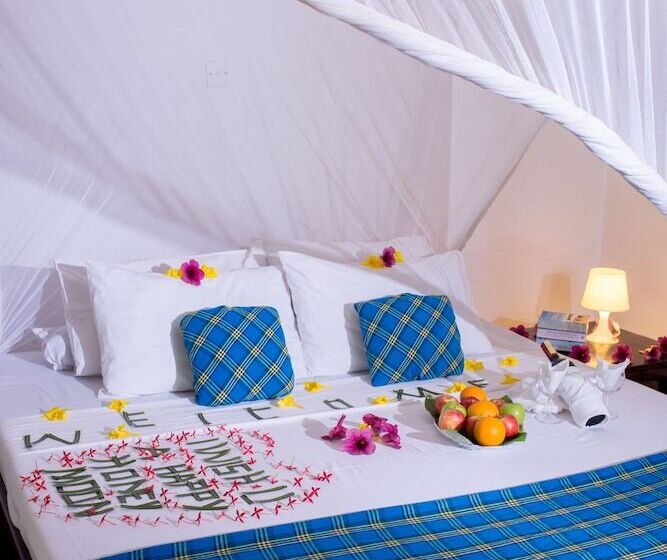 هتل Kinondo Poa Resort