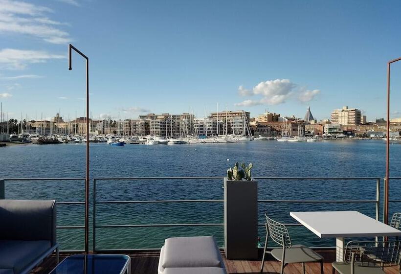 בית מלון כפרי Ortigiaseaview Bed & Breakfast