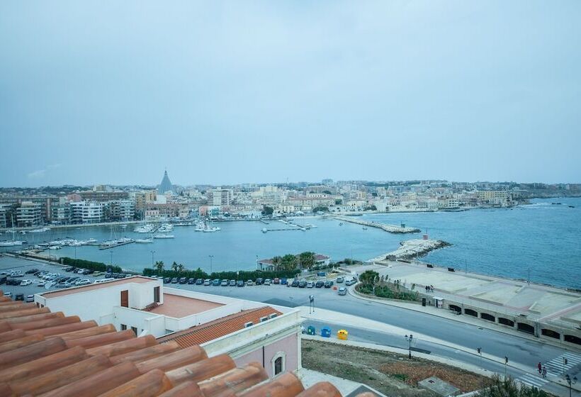 בית מלון כפרי Ortigiaseaview Bed & Breakfast