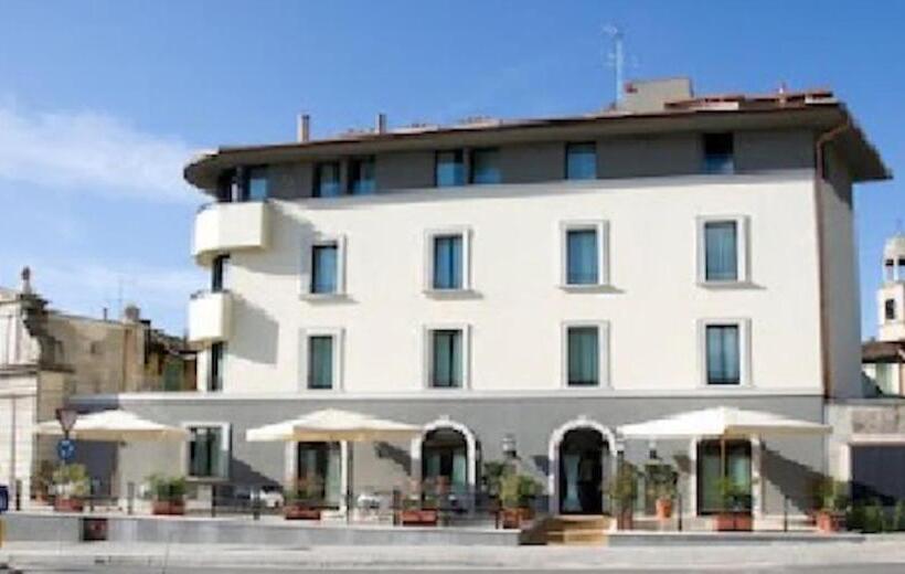 호텔 Rivalta Life Style