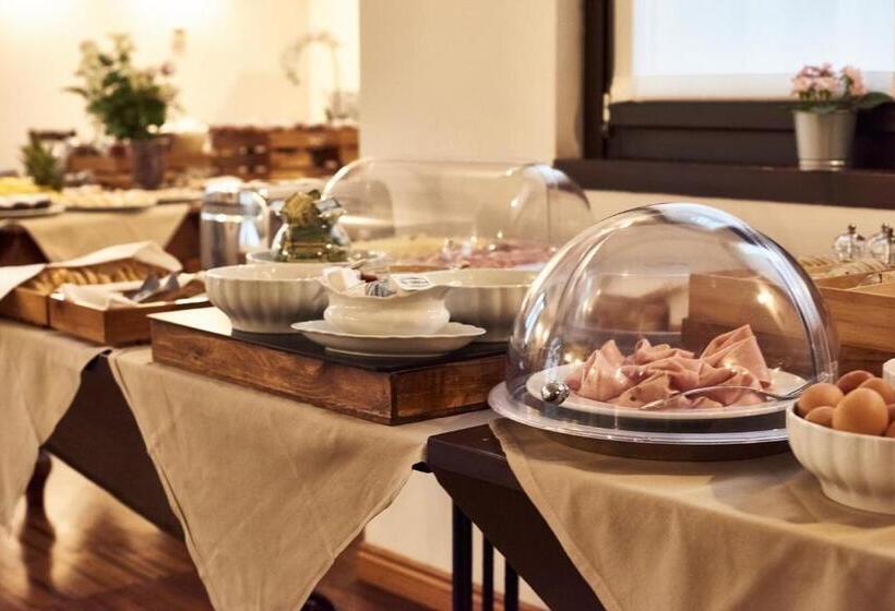 호텔 Rivalta Life Style