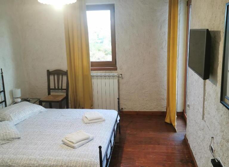 בית מלון כפרי Rooms Milan 1370