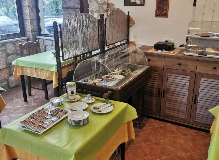 בית מלון כפרי Rooms Milan 1370