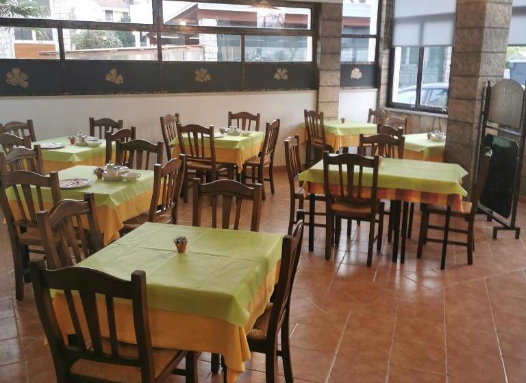 בית מלון כפרי Rooms Milan 1370