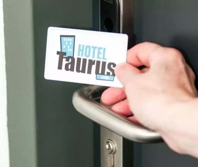 ホテル Taurus