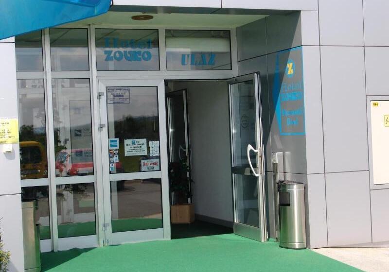 בית מלון כפרי Zovko