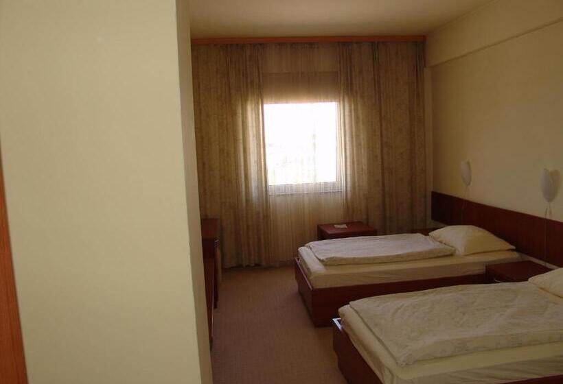 בית מלון כפרי Zovko