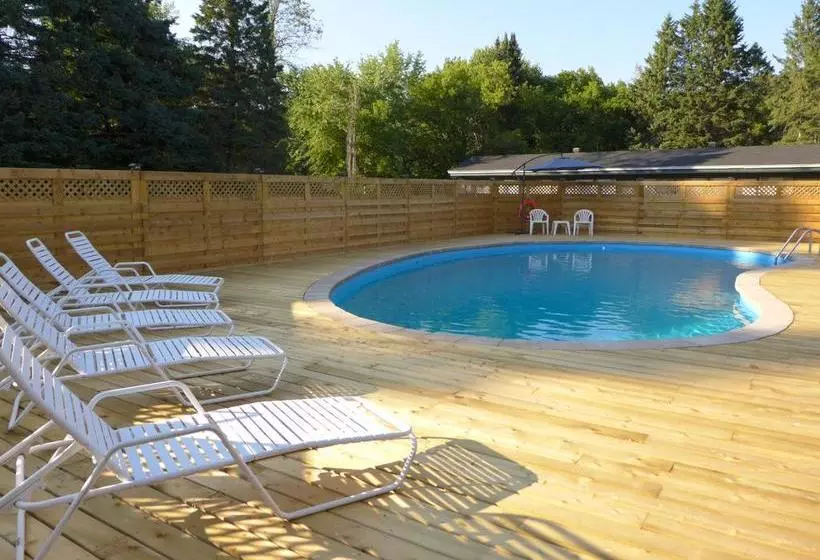 Motel De La Rivière