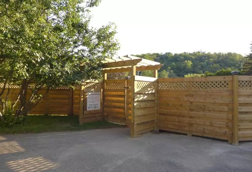 Motel De La Rivière