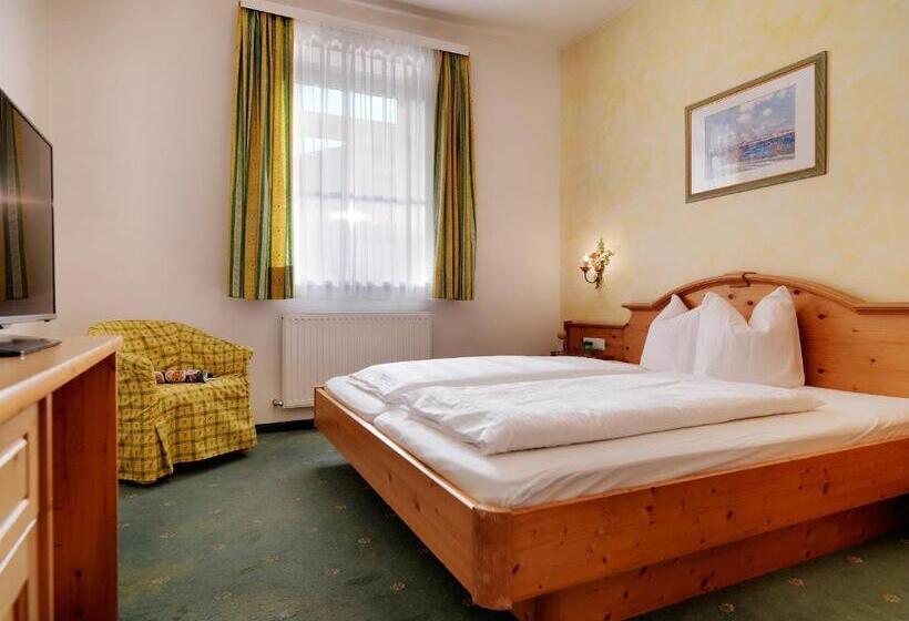 Posthotel Strengen Am Arlberg