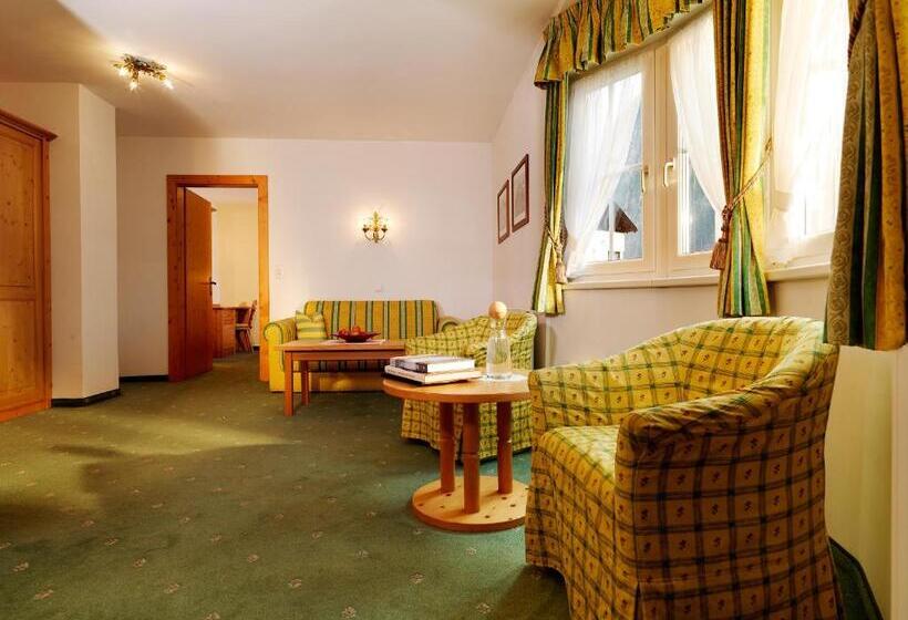 Posthotel Strengen Am Arlberg