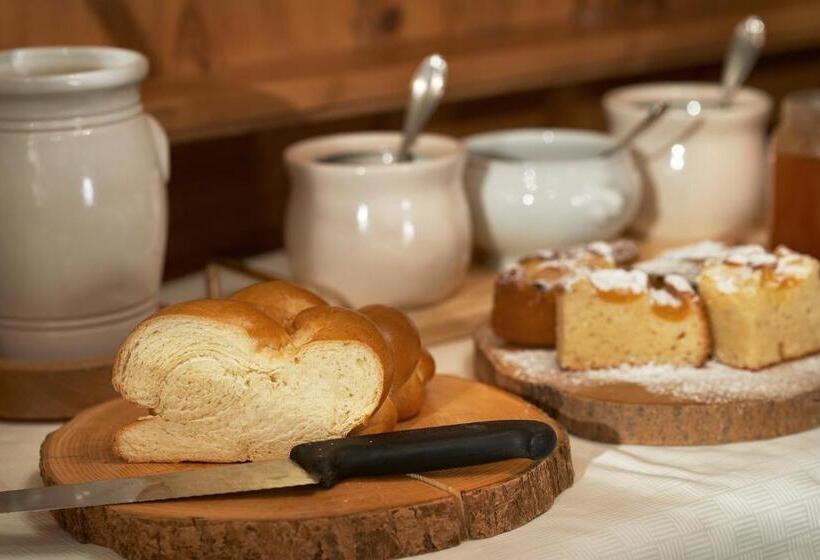 Posthotel Strengen Am Arlberg