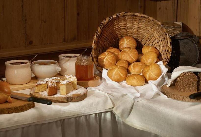 Posthotel Strengen Am Arlberg