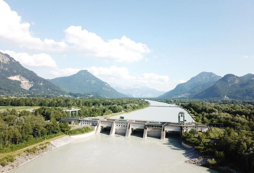 Отель Almhostel