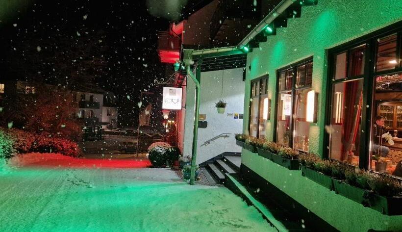 酒店 Bigger Hof   Wirtshaus Platzhirsch Am Jahnplatz