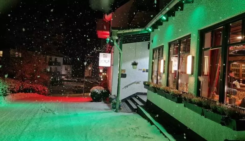 ホテル Bigger Hof Wirtshaus Platzhirsch Am Jahnplatz