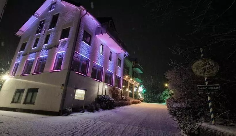 ホテル Bigger Hof Wirtshaus Platzhirsch Am Jahnplatz