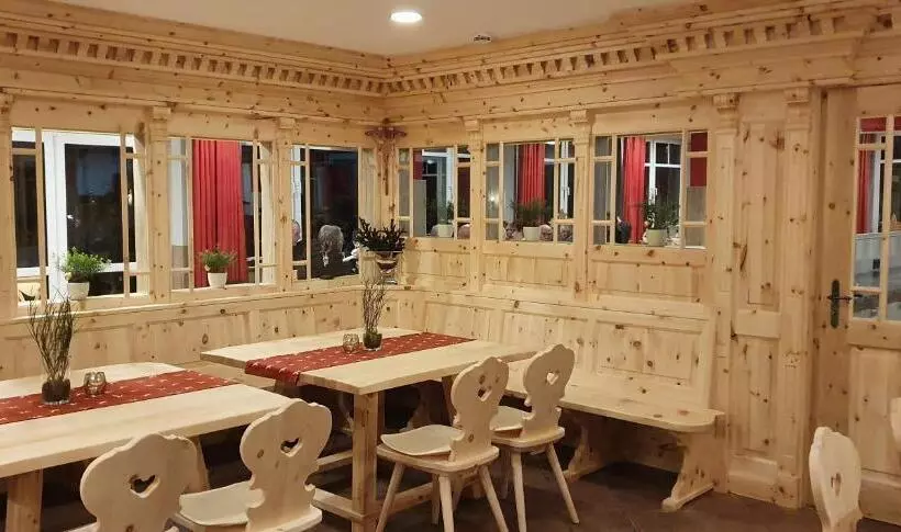 ホテル Bigger Hof Wirtshaus Platzhirsch Am Jahnplatz