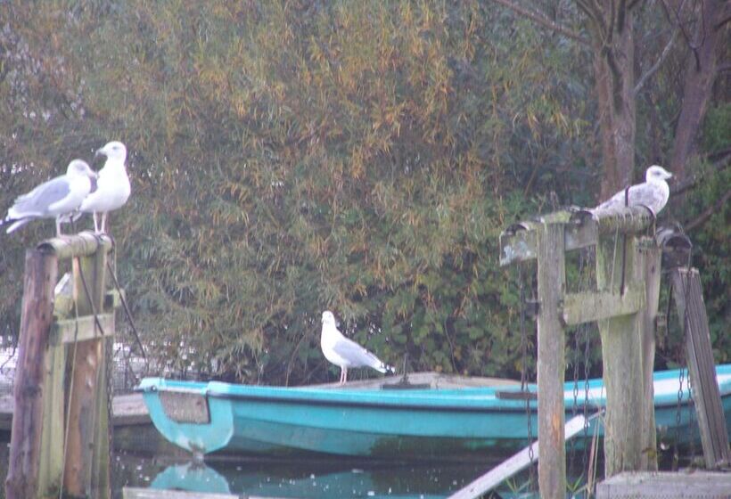 فندق Fährhaus Niederkleveez