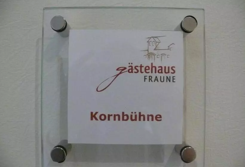 ホテル Gästehaus Fraune